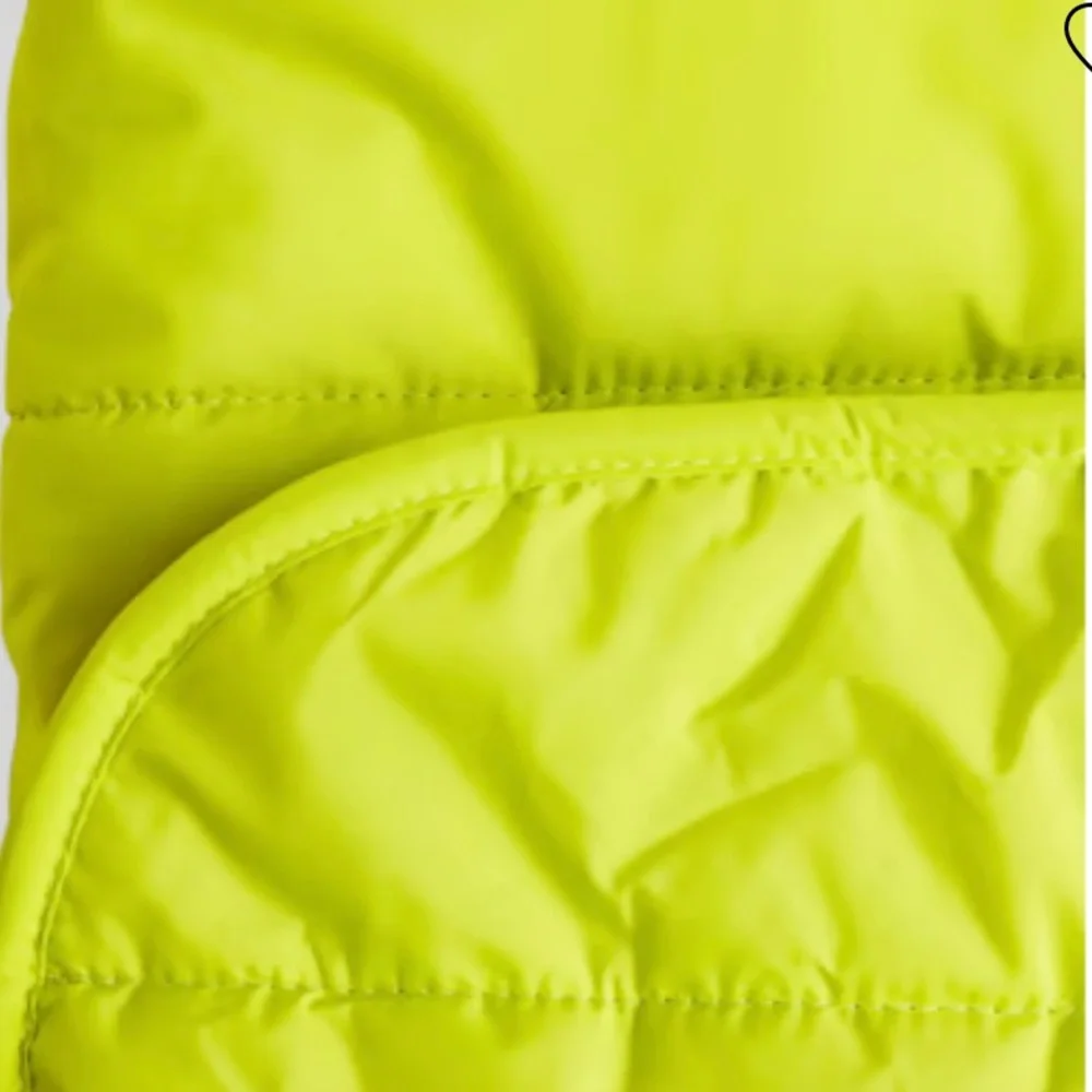 NWT BACKCOUNTRY DOG THERMAL SLEEPING BAGSZ S/M 27 L X 38 W inc (68 L X 96 W Cm)